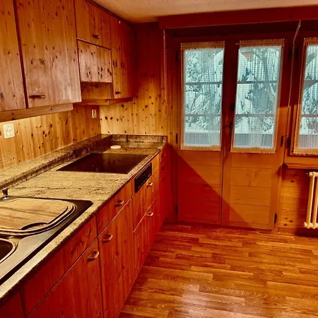 Swiss Peaks Haven With Unparalleled Views *