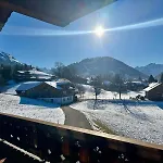 Swiss Peaks Haven With Unparalleled Views Γκστάαντ