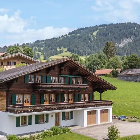 בית נופש Swiss Peaks Haven With Unparalleled Views