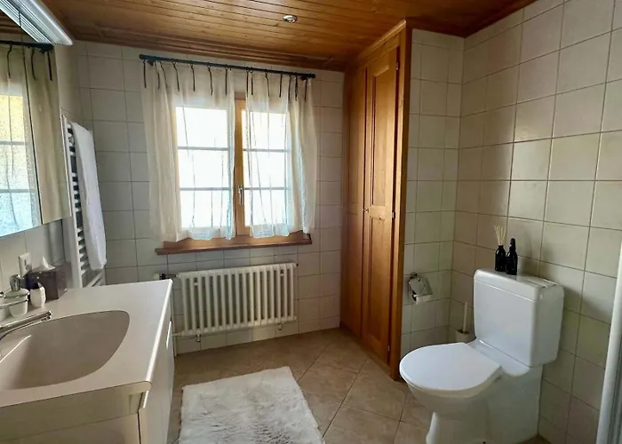 בית נופש Swiss Peaks Haven With Unparalleled Views